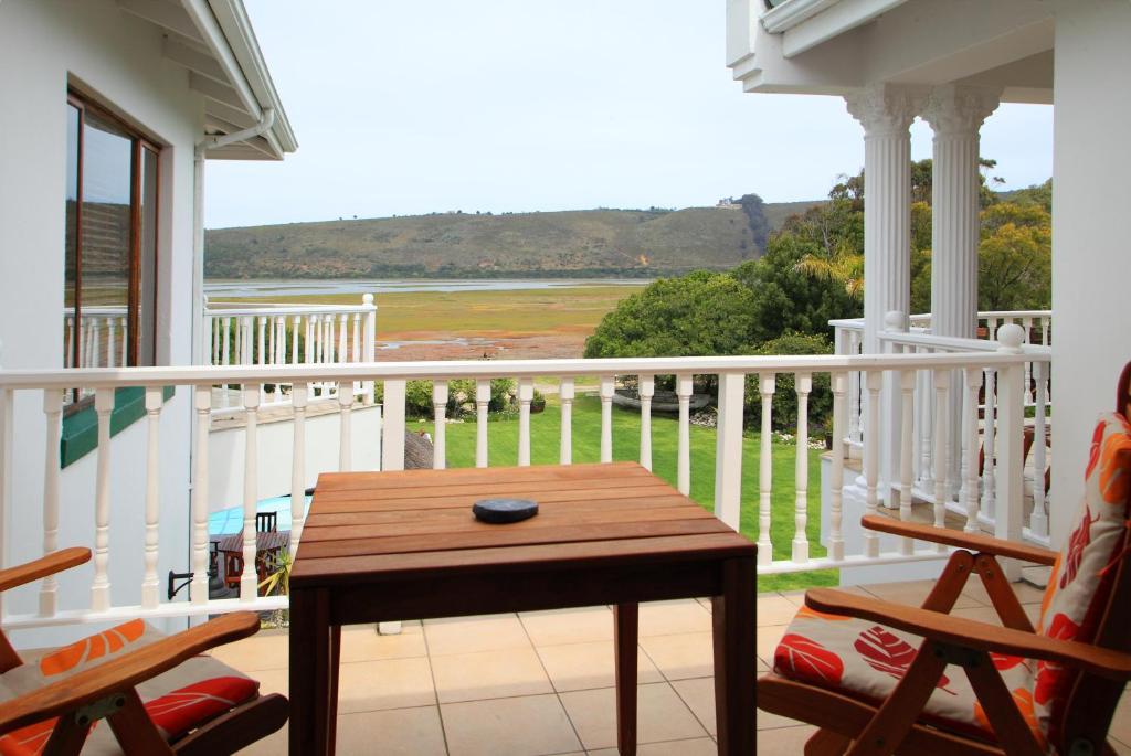 Waterfront Lodge Knysna Ruang foto